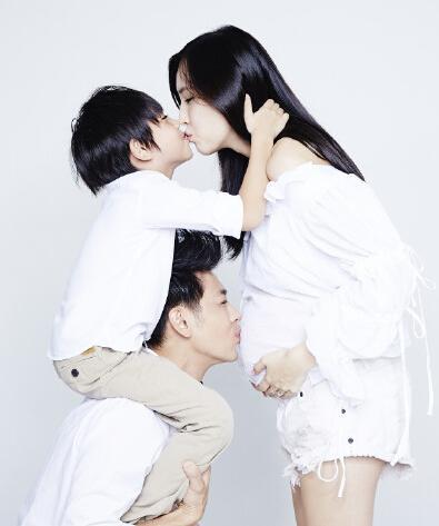 林志颖公布妻子怀双胞胎 Kimi将迎两弟弟(图)