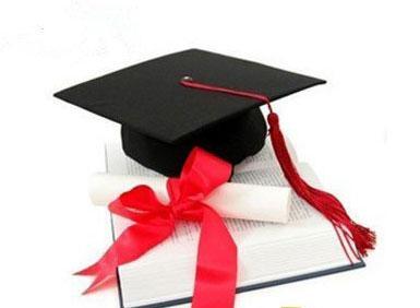  老人拿到硕士学位 获赞最美的风景 过去3年内曾