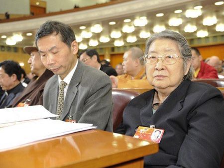 毛泽东女儿李敏:泪别中南海 相夫教子度清贫