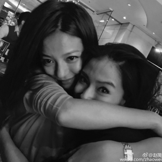  黄晓明Angelababy大婚  众星婚礼现场疯狂自拍