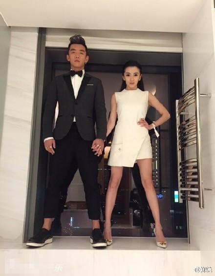 邓超晒爆炸头秀英文祝福baby 跑男情史郑恺鹿晗未婚