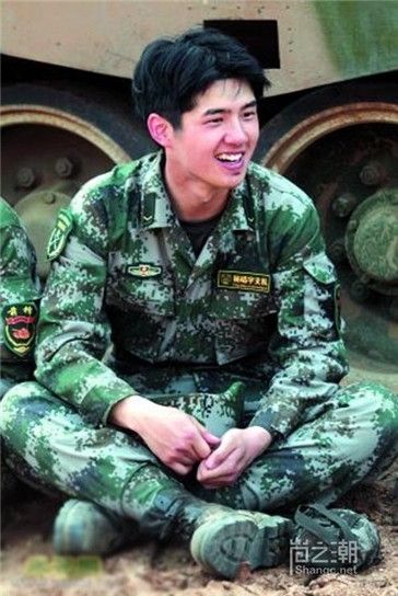 欧阳娜娜微博庆生传情 曝刘浩然显赫家世背景