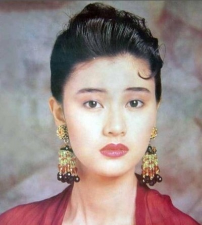 李嘉欣