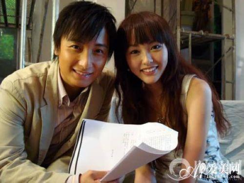 唐嫣自拍显呆萌 新四小花旦年纪虽小情史惊人丰富