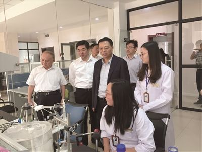 南通市委副书记到海门调研 点赞当地均衡发展