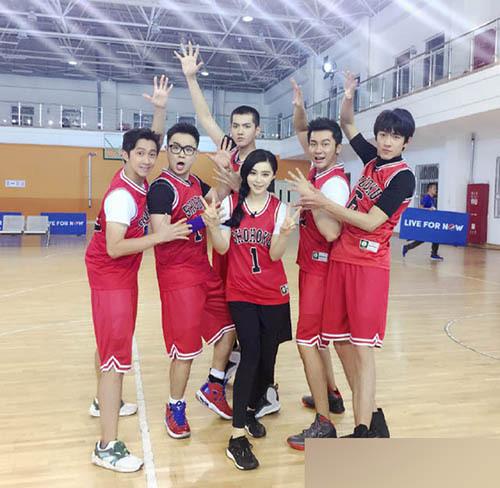 范冰冰李晨元旦结婚?宾客名单曝光比黄晓明还