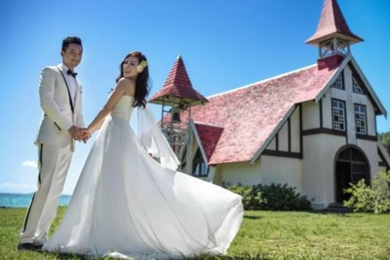  刘璇产子 取名雄赳赳 老公王弢家境惊人--重庆