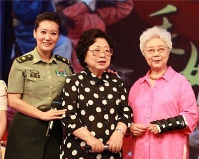 田华儿子去世一家有4人患癌 87岁高龄不得不疯