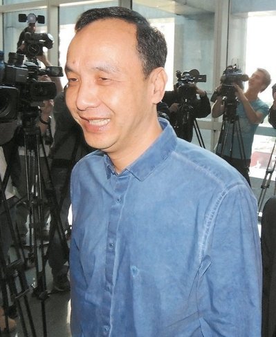 临时党代会后朱立伦怎么走？台媒：头痛开始
