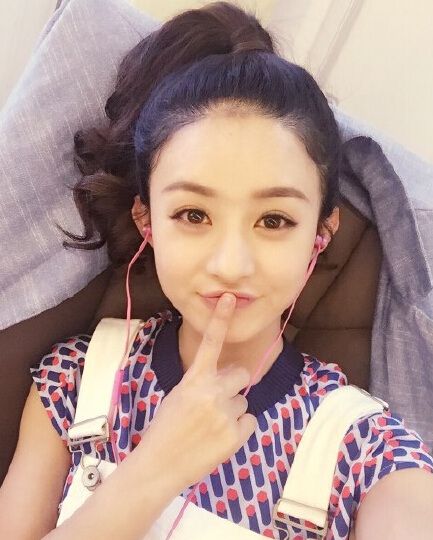 允儿赵丽颖IU杨幂Baby 中韩女星自拍照谁更美