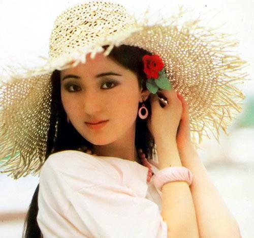 薛宝钗容颜不老林黛玉香消玉殒 揭秘老红楼演