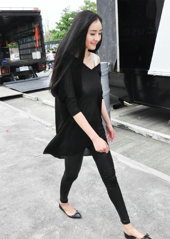 杨幂祝刘恺威41岁生日快乐:其它话我们悄悄说