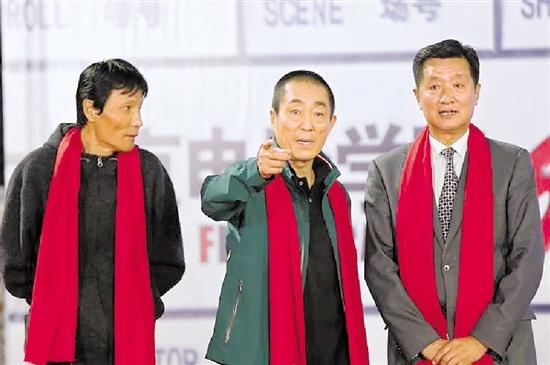 北京电影学院65年校庆大碗云集 黄渤刘亦菲真