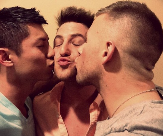 加拿大三名男同和谐共处组建家庭(高清组图)