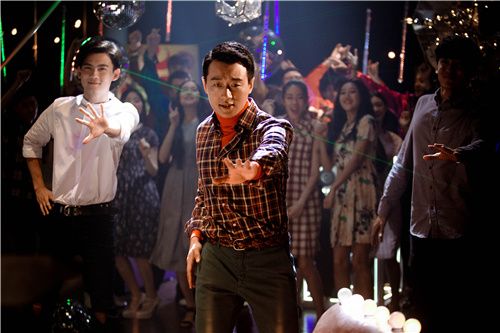 佟大为《一年级》跳复古舞 自曝曾当25元群演