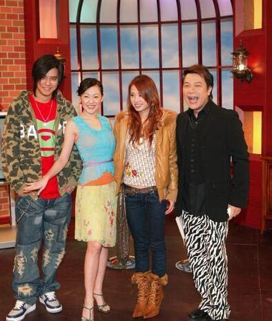 盘点《 康熙来了 》近3000期  蔡依林罗志祥 聊低