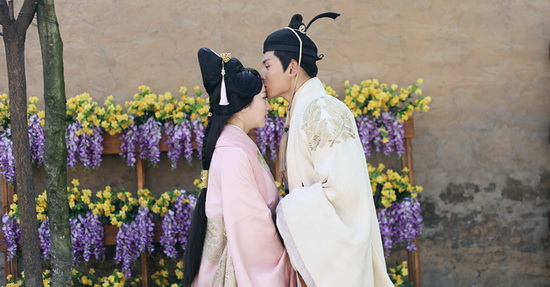 张哲瀚《班淑传奇》遭景甜倒追 火花四溢