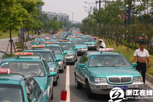 新专车管理办法8成车主恐退出 滴滴向交通部提