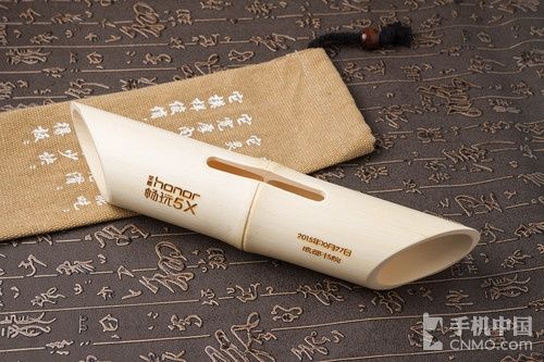 荣耀5X邀请函来了 很是独特\/成都发布