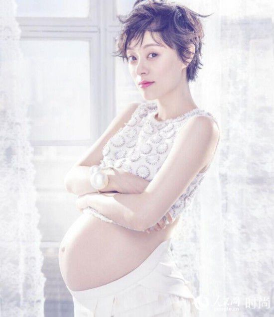 佟丽娅承认怀孕大肚照曝光 女星晒怀孕照 炫腹