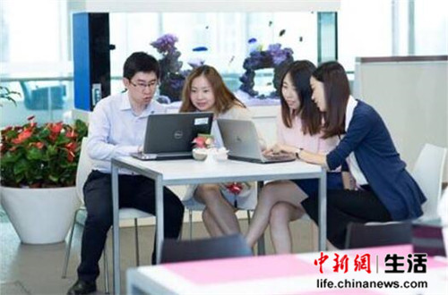 玫琳凯获2015员工关怀策略奖 新雇主理念受青