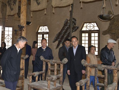 天高云淡度佳节 神清气爽赴新区