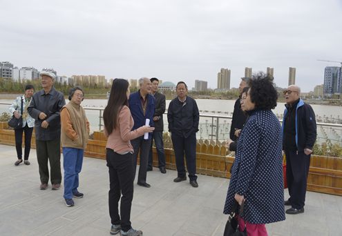 天高云淡度佳节 神清气爽赴新区