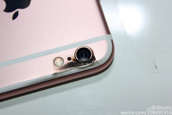 苹果iPhone6s发生爆炸:摄像头烧焦变形--IT