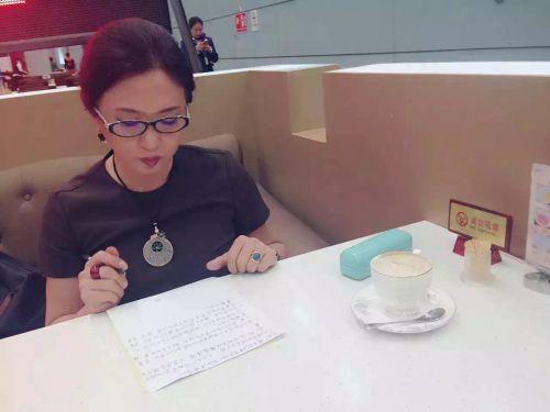 金星何炅吴昕备考主持人资格证 这些人竟然都