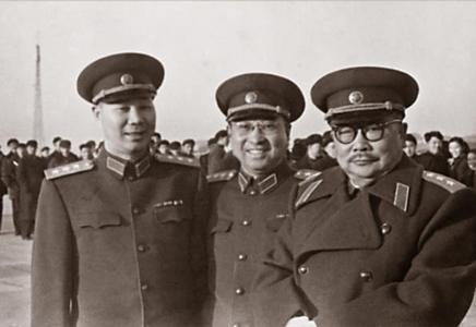 揭哪位开国上将曾斗法羞辱国民党的保密局头子毛人凤?
