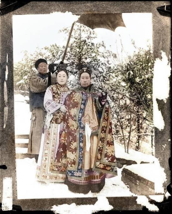慈禧太后罕见彩色照片曝光 揭慈禧不为人知的时尚生活(组图)