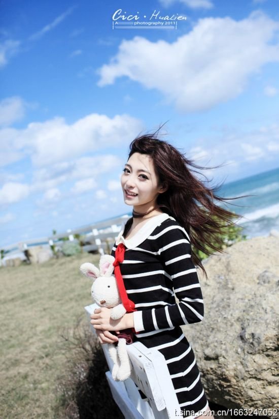 奶茶妹妹被秒成渣 北大人大复旦校花颜值排行