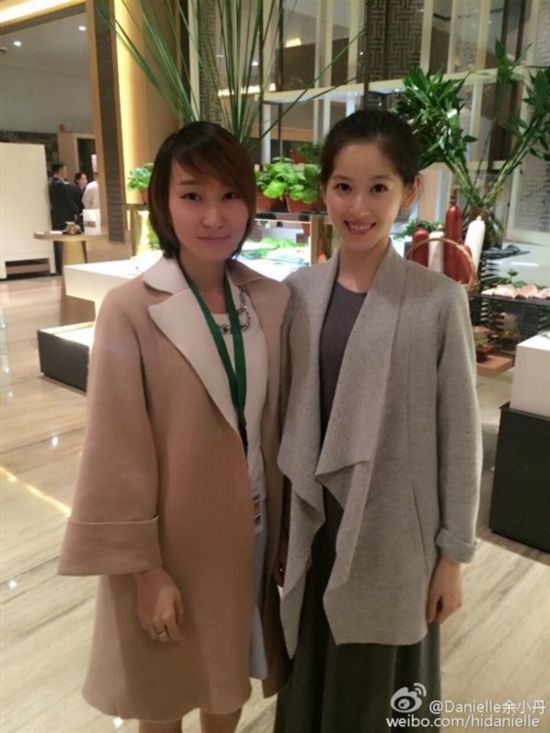 天婚后近照曝光 昔日青涩学妹变身显贵御姐(图