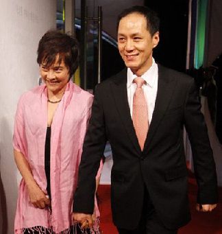 邱泽分手后首谈唐嫣 从戏里走到戏外的明星情