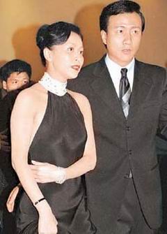 霸道总裁 胡皓康迷倒观众 揭胡军与老婆卢芳2