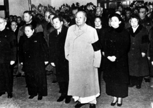 陈毅元帅追悼会上,毛泽东释放了哪些信号?