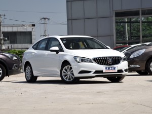 售13.98-15.98万 广汽丰田雷凌双擎上市