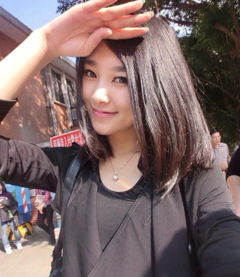 奶茶妹妹被秒成渣 北大人大复旦校花颜值排行