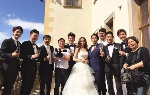 《天天向上》首迎美女主持 7兄弟聚首欧弟浪漫