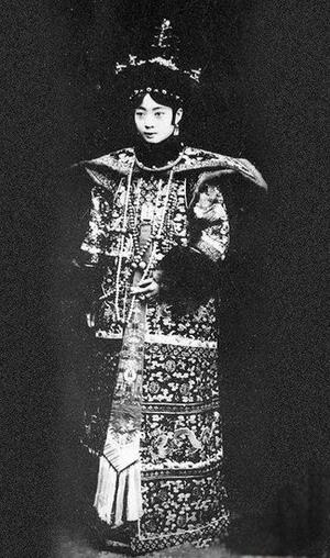 清朝史上最后一位皇后 婉容纯真少女时代