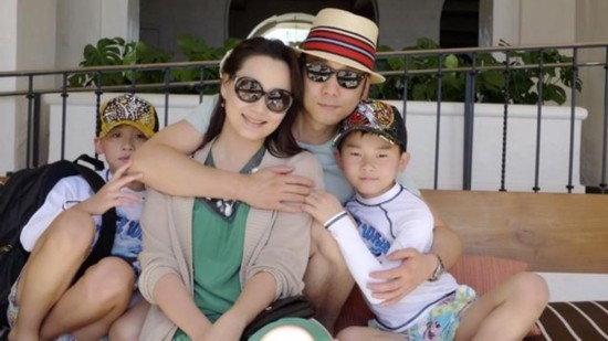  王力宏一家合照 曝光 明星罕见全家福盘点(组图