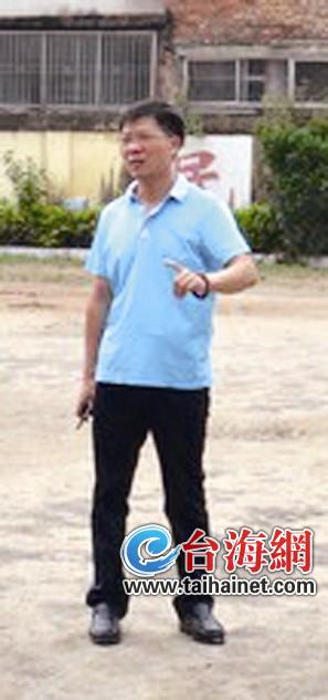 他就是平和县山格镇原党委书记曾石辉.