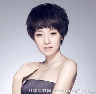 国字脸明星适合的短发发型 气质女人味优雅直发