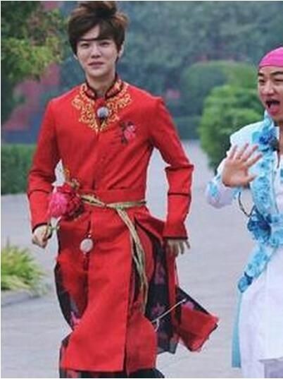 郑恺赞鹿晗像以前的自己望合作 韩庚Jessica吴