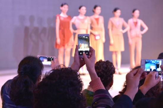 靓丽工程服装设计大赛展现新疆女性时尚风采