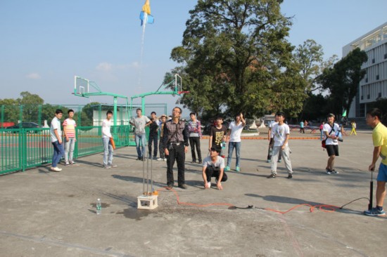 兴安中学隆重举行第42届田径运动会暨第11届