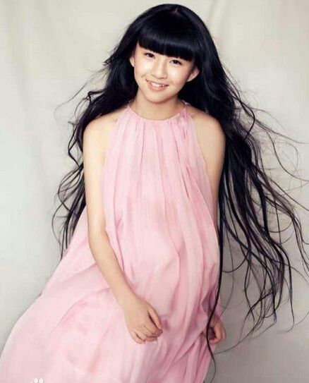 组图:杨丽萍外甥女小彩旗尝试演戏 盘点明星美