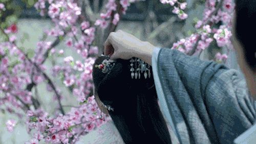 1
你可知道,芈月和宜昌有一段剪不断、理还乱的
![