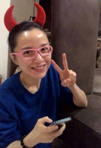 扒近期爆火男神:胡歌成富豪 靳东曾当小三?