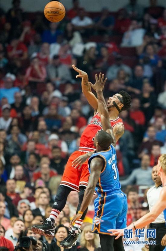 NBA常规赛:公牛胜雷鸣